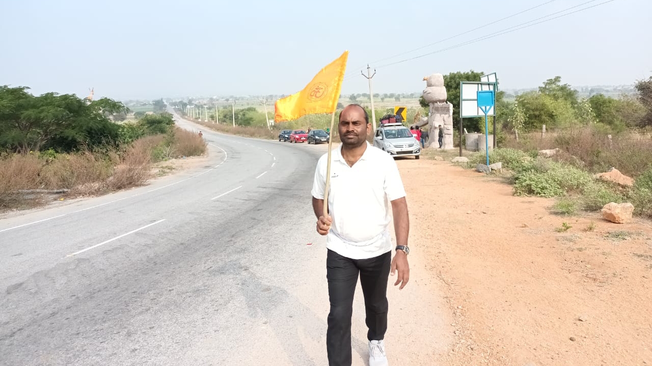 Man Walks To Srisailam Temple