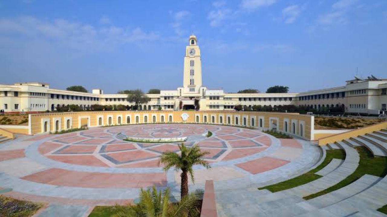 Accelerate your career with BITS Pilani's smart manufacturing diploma program