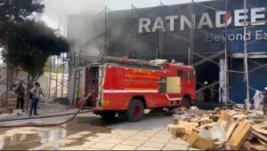 Fire breaks out at Ratnadeep building in Bandlaguda