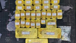 DRI Busts Gold smuggling racket worth Rs.4.3 crores in Choutuppal