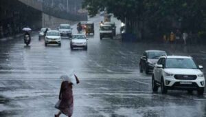 Sudden rains hit Hyderabad, officials warn not to step out of homes