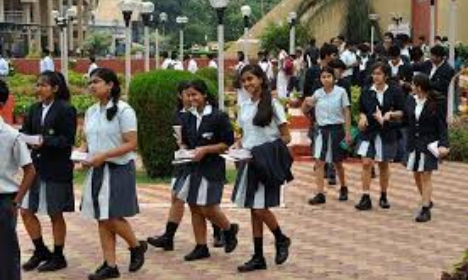 Hyderabad Schools Defy Deo Order, Continue Selling Uniforms Onsite