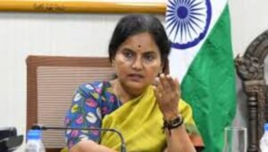 Chief Secretary Santhi holds review meet to prevent traffic jams in Hyderabad