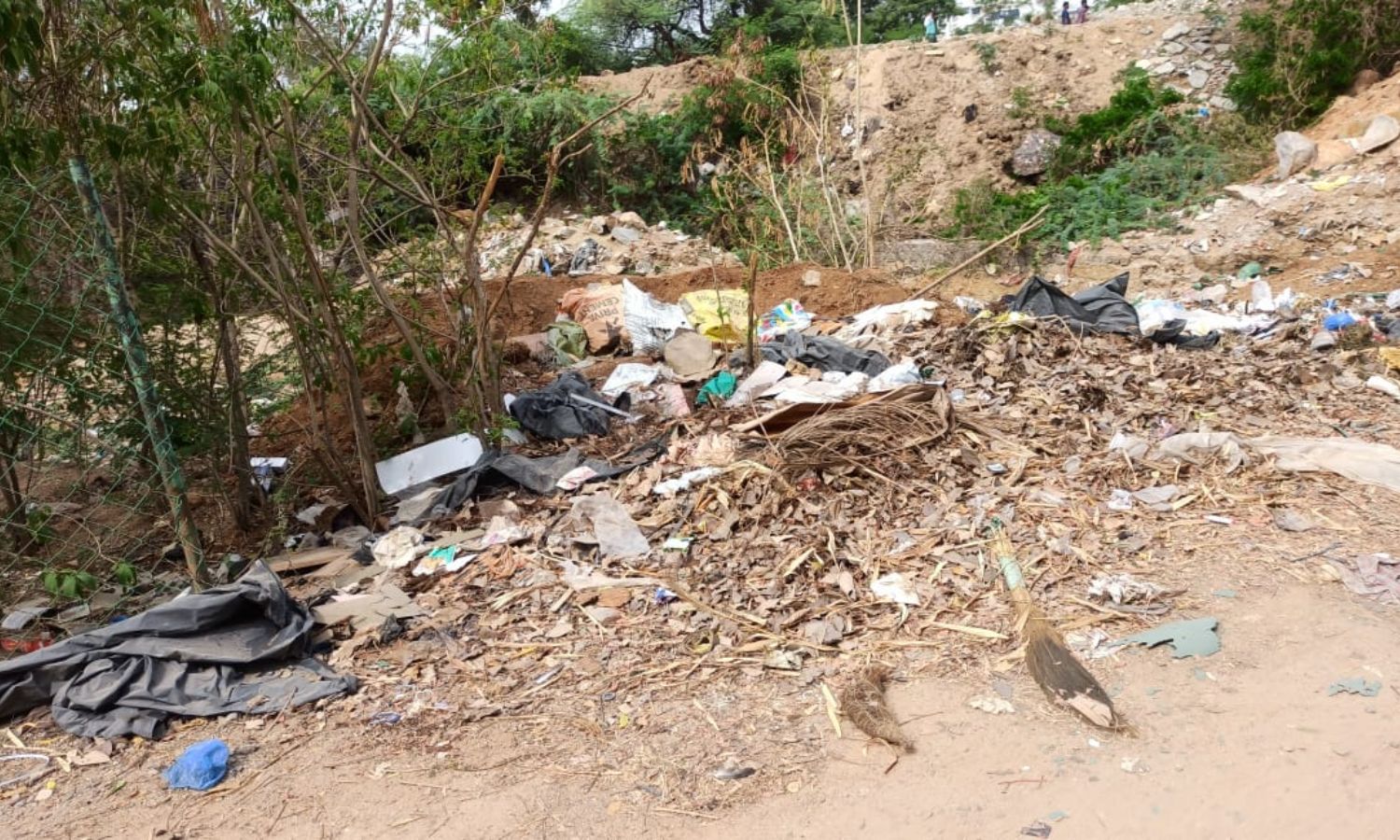 Is Neknampur Lake Dumping Spot For Manikonda Municipality