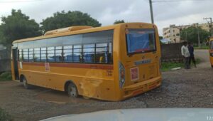 School bus trapped: Unfinished roadworks cause chaos